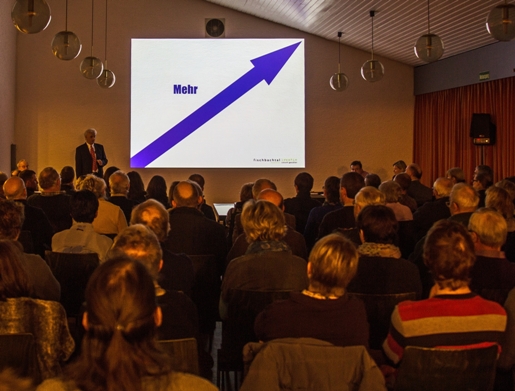 Spannend: Achim Krell beleuchtet umfassend das Thema nachhaltige Entwicklung. Foto: Bernd Scheider Spannend: Achim Krell beleuchtet umfassend das Thema nachhaltige Entwicklung. Foto: Bernd Scheider